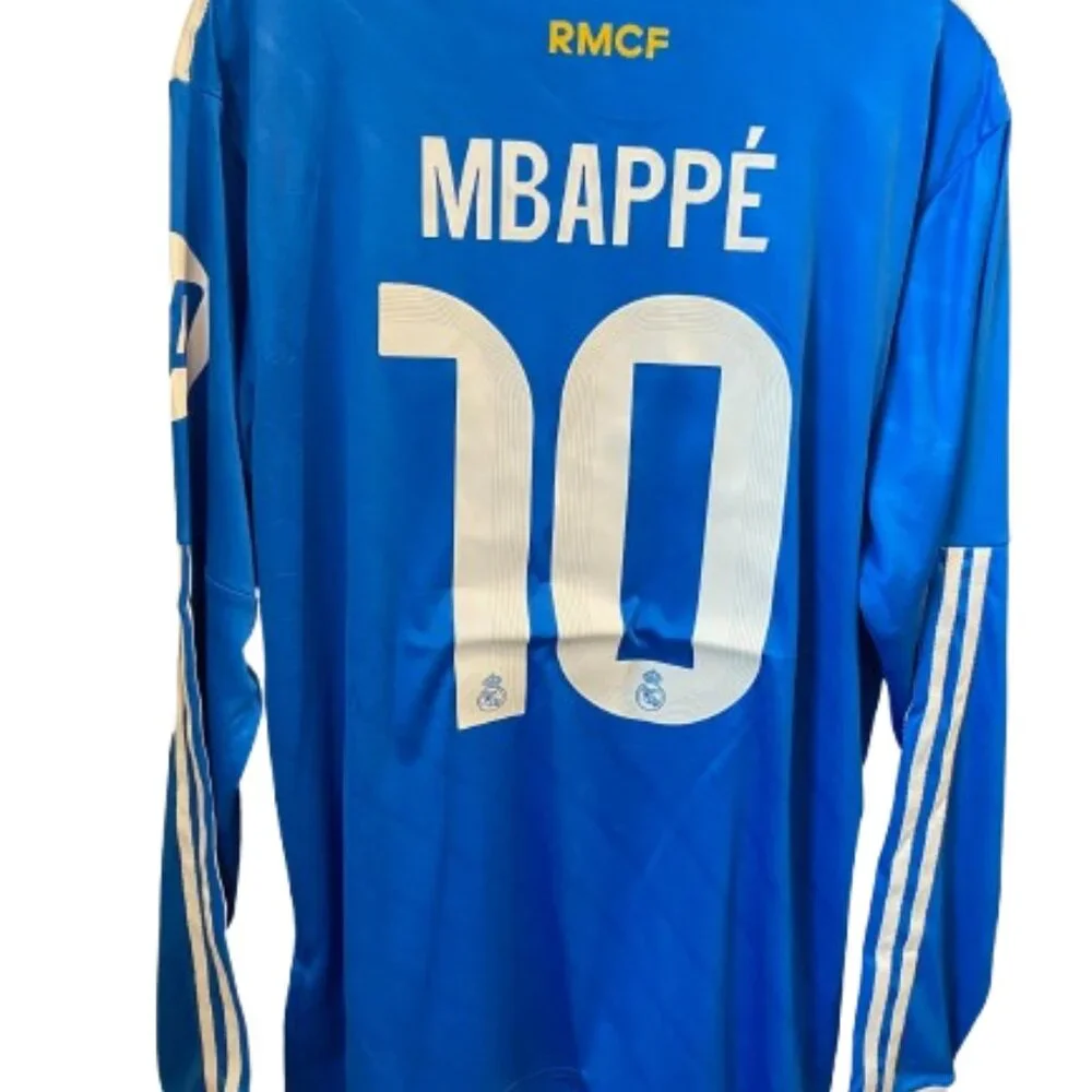 Real Madrid 2025/26 Third Soccer Jersey – MBAPPE #5 – Men’s Large – New - Picture 2 of 6